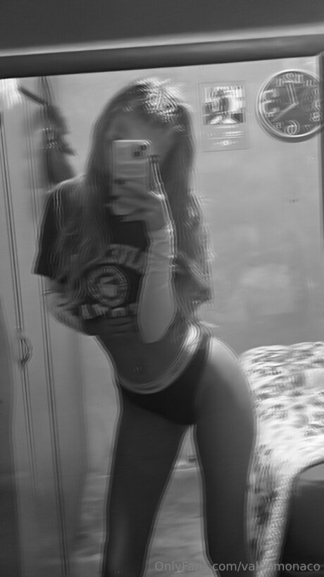 Valenmonaco nacktheit sexy bilder