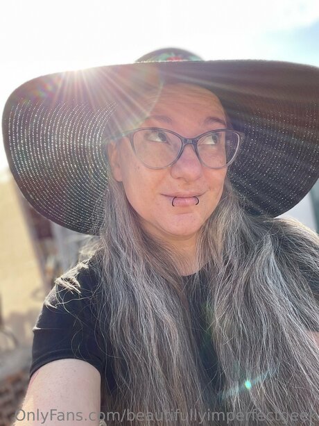 Beautifullyimperfectgeek sexy akt bilder