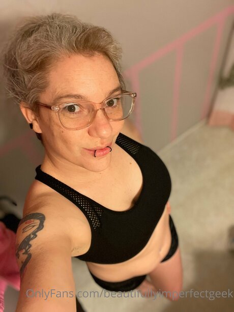 Beautifullyimperfectgeek xxx sexy galerie