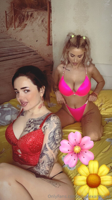 Allyalexandraaa hd sexy foto