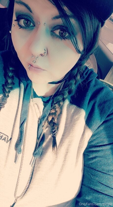 Gidgie schöne nacktheit fotos