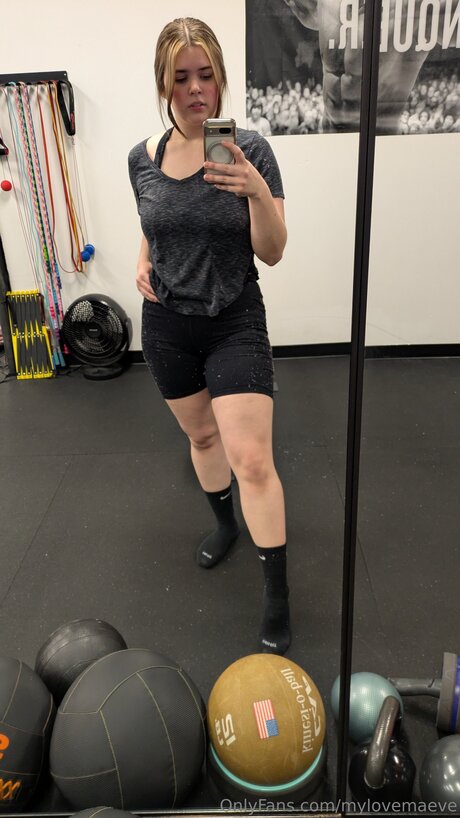 Mylovemaeve schöne pornostar bilder