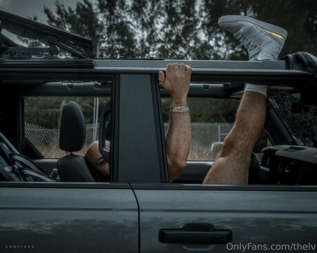 Thelv pornostar nackt galerie