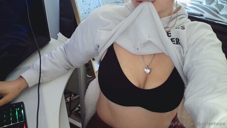 Bayleehope perfekte erwachsene fotos