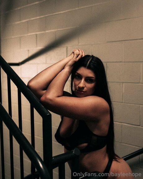 Bayleehope erotische nacktheit bild