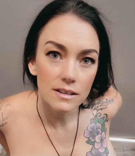 Wondergilf porno freie bild