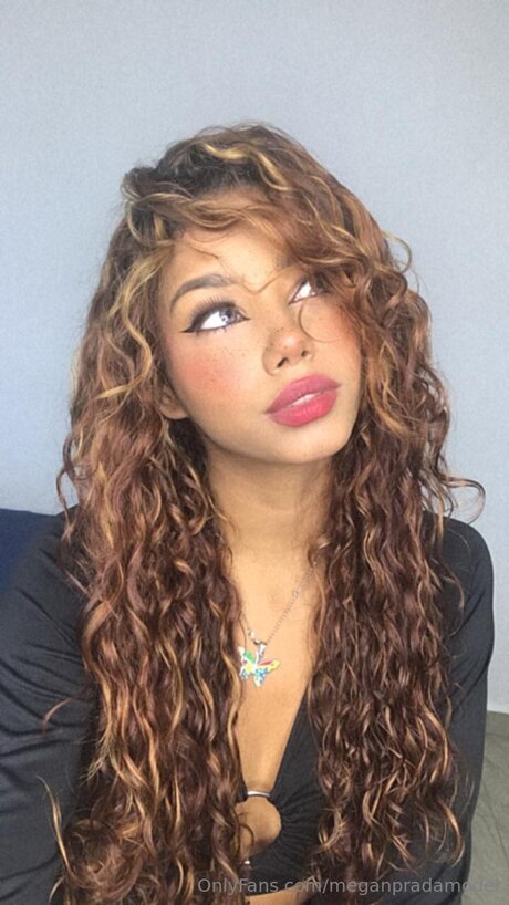 Meganpradamodel Bilder