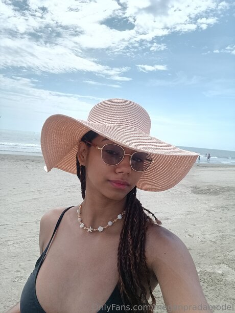 Meganpradamodel schauspielerin nackte galerie