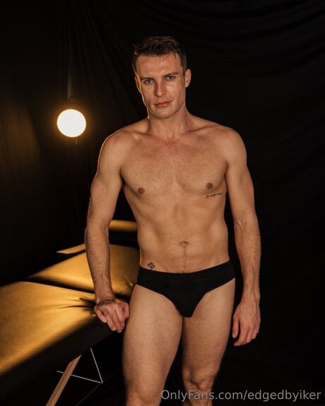 Edgedbyiker erotische hd fotos
