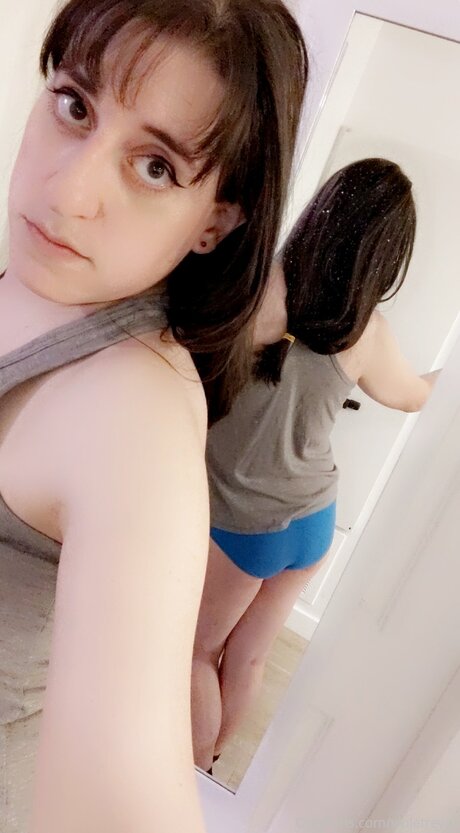 Violetreyez nackten pornostar foto