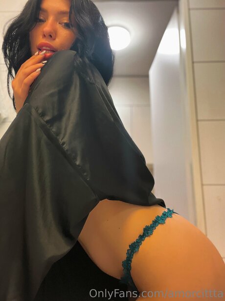 Amorcittta hübsche erwachsene foto