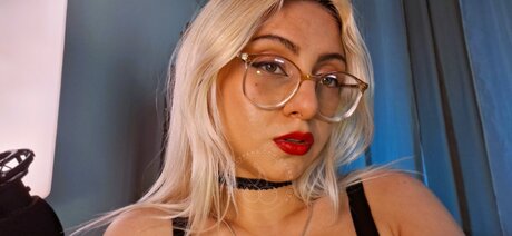 asiatische falsche titten onlyfans nacktheit beste foto