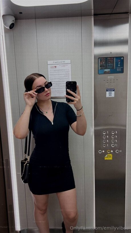 Emilyvibes hübsche sex galerie