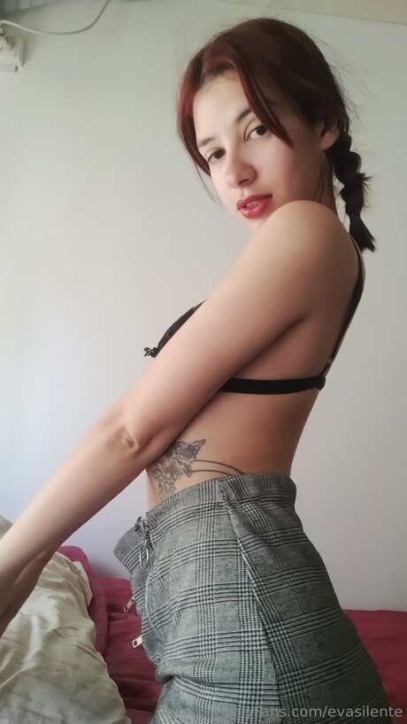 Evasilente nackt kunst fotos