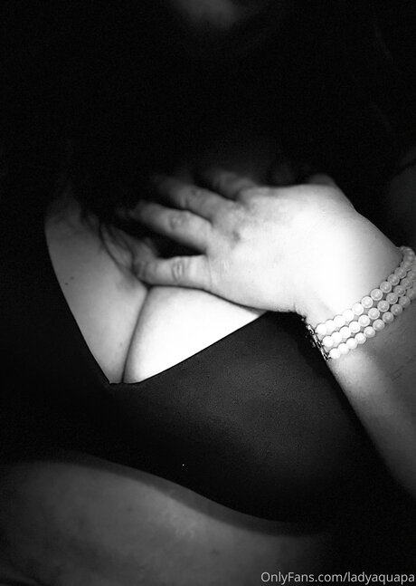 Ladyaquapa model exklusive fotos