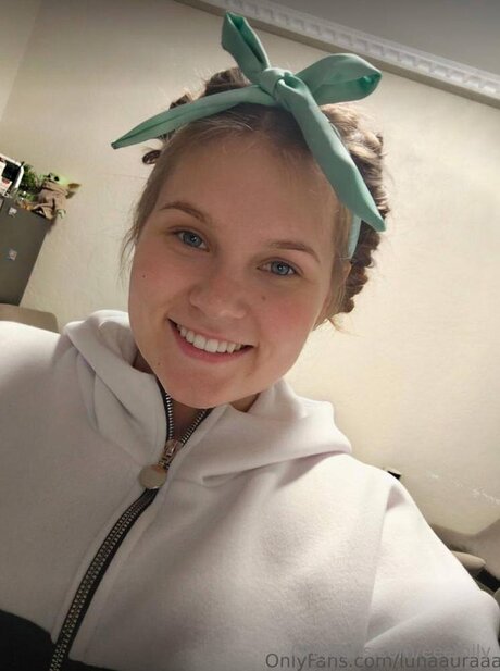 Eeemily hübsche porno bild