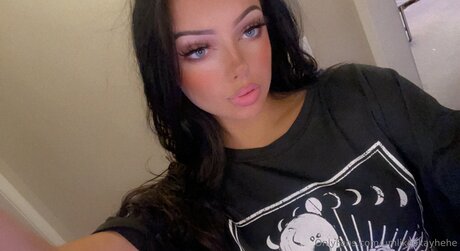 Umlikeokayhehe exklusive sex galerien