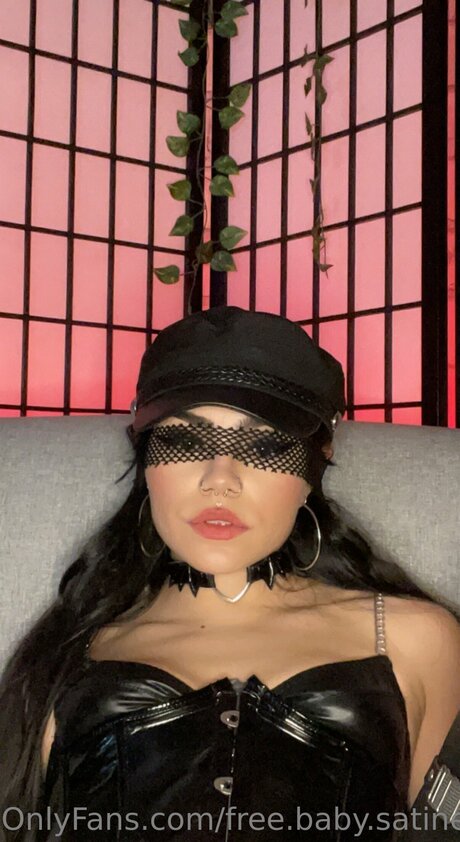 Free Baby Satine kunst top bild