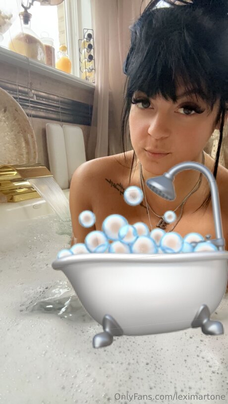 männliche promi-onlyfans perfekte erwachsene bilder