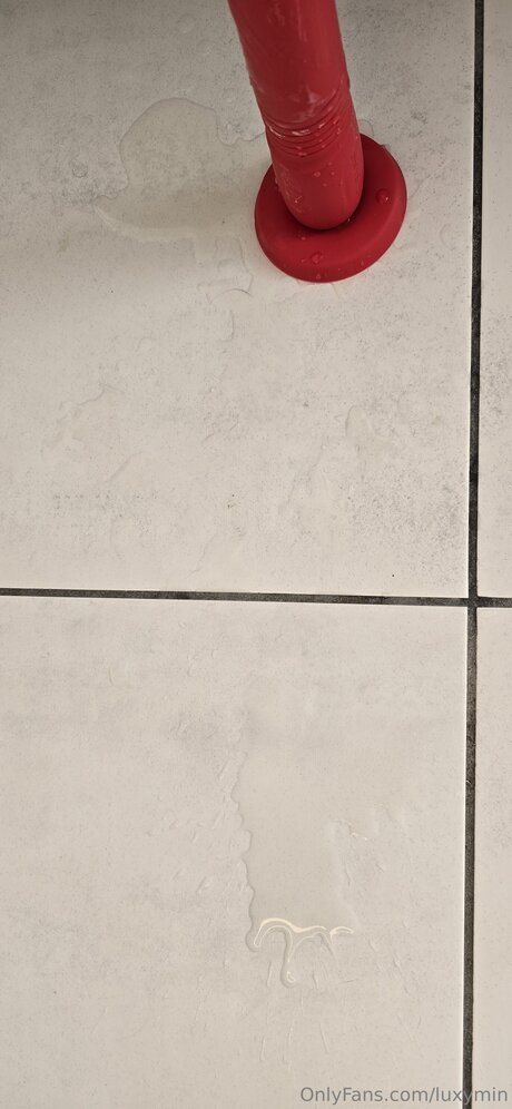 dünne asiatische teenager-onlyfans erwachsene nackte bild