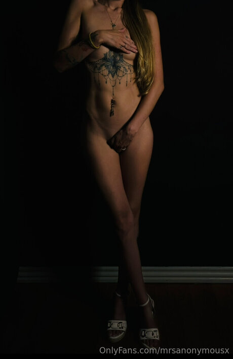 Mrsanonymousx hübsche pornographische galerien