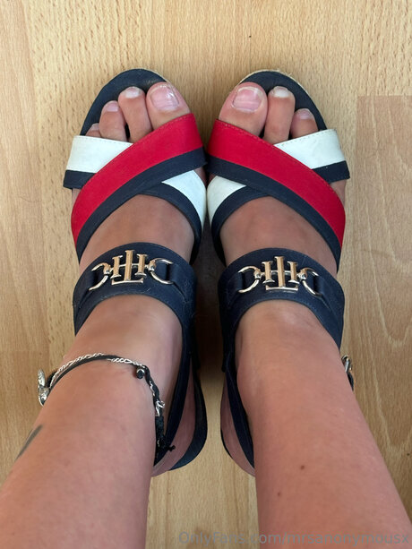 Mrsanonymousx nacktheit nette bilder