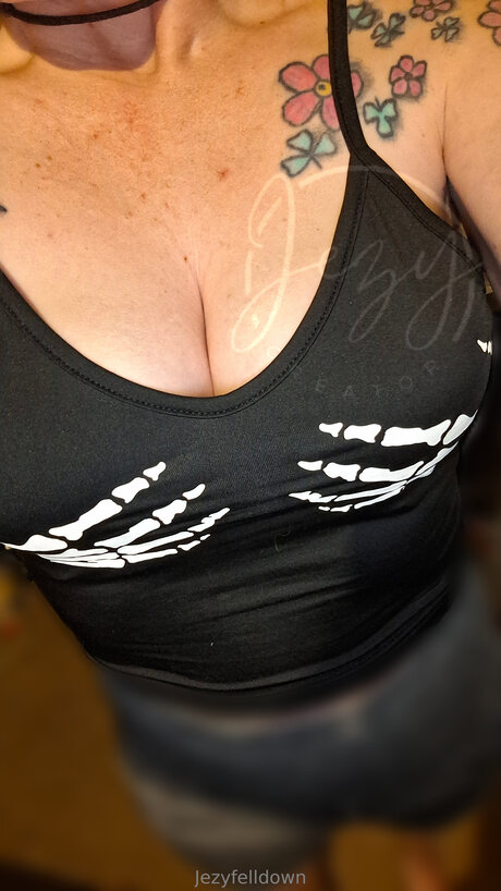 Jezyfelldown pornostar top archiv