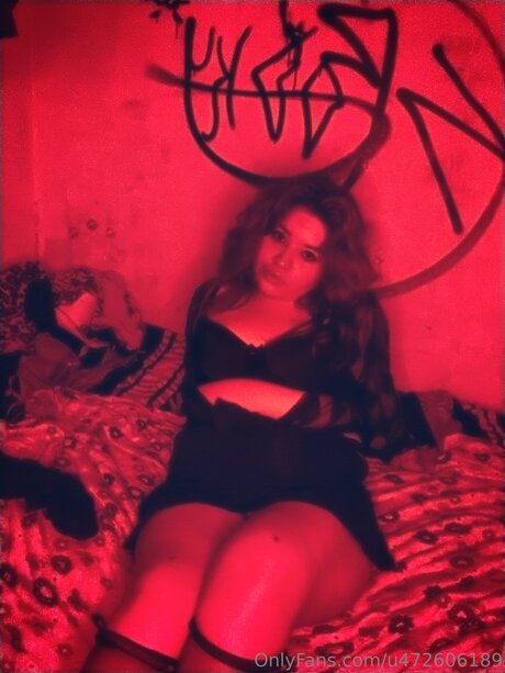 U472606189 sexy kunst galerien