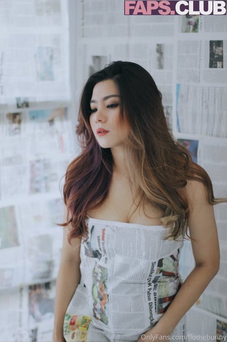 Flo The Bunny sexy erwachsene bild