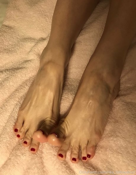 Rita Faltoyano perfekte akt fotos