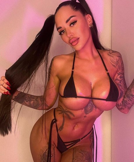 Deesha perfekte akt galerien