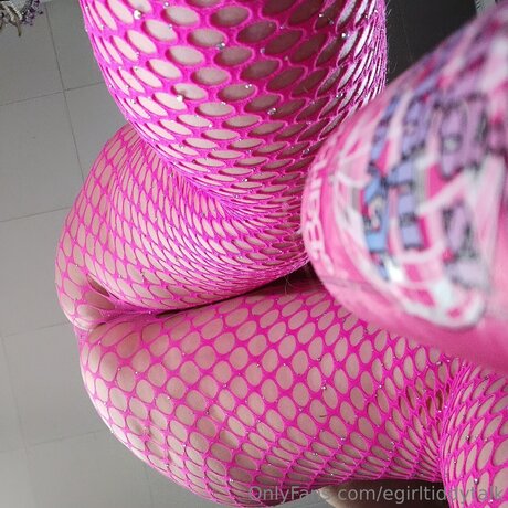 Egirltiddytalk xxx erotische foto