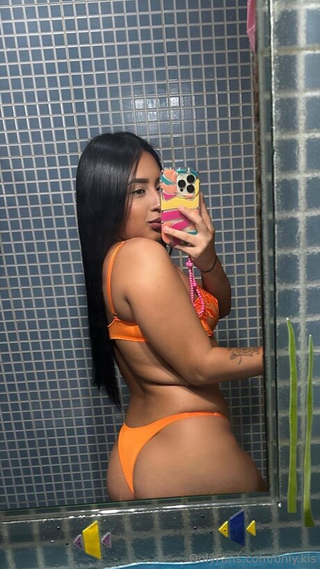 breite onlyfans hübsche pornografische bilder