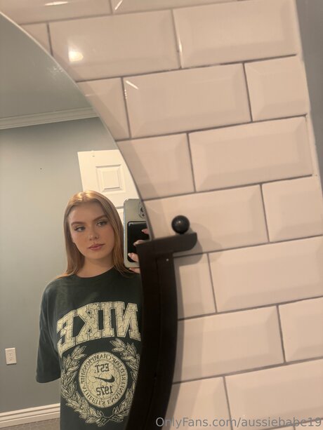 Aussiebabe19 nackt erotische galerie