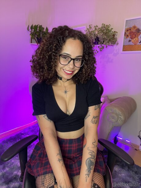 Ellaxblair schauspielerin top bilder