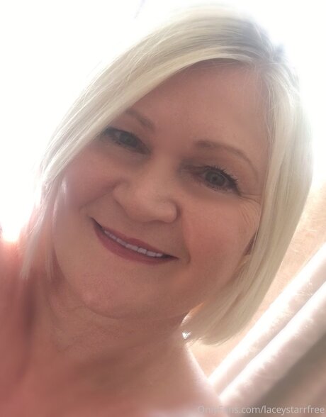 Laceystarrfree heiße nackten galerien