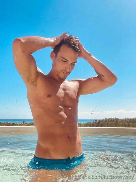 Luchotoyboy sexy porno foto