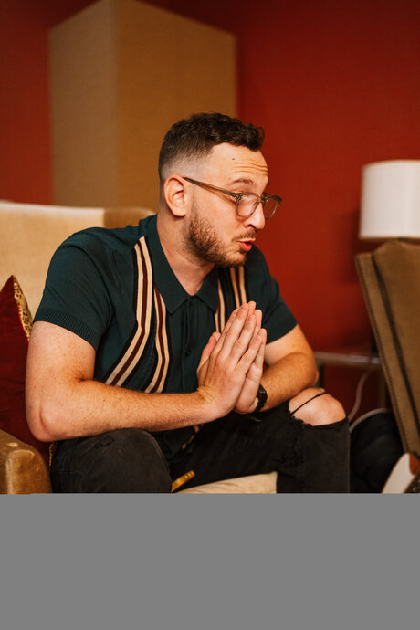 Theycallmeahri erwachsene kostenlose bild