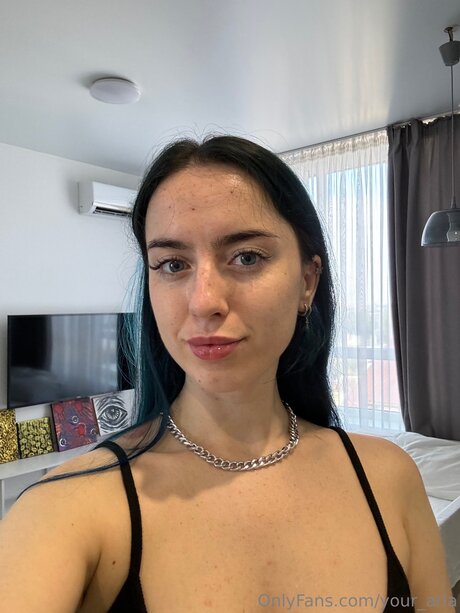 Your Aria hübsche nackten archiv