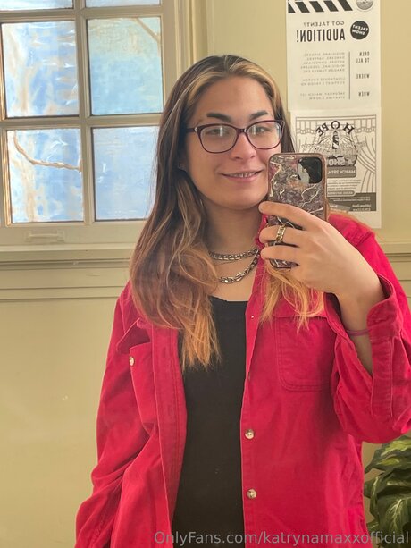Katrynamaxxofficial xxx kunst bilder