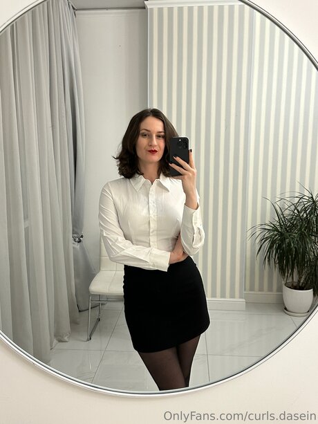 asiatische gilf-onlyfans sexy nackten bild