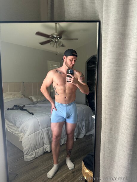 Crankinit top nackt foto