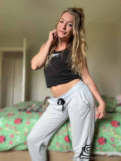 Itstinaxox schauspielerin freie galerien