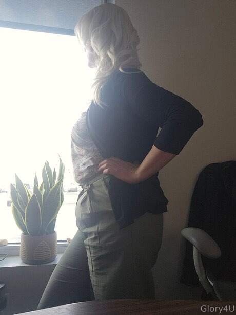 Glory4u xxx pornografische archiv