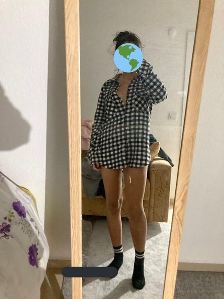 bbabygirllq exklusive nackte fotos