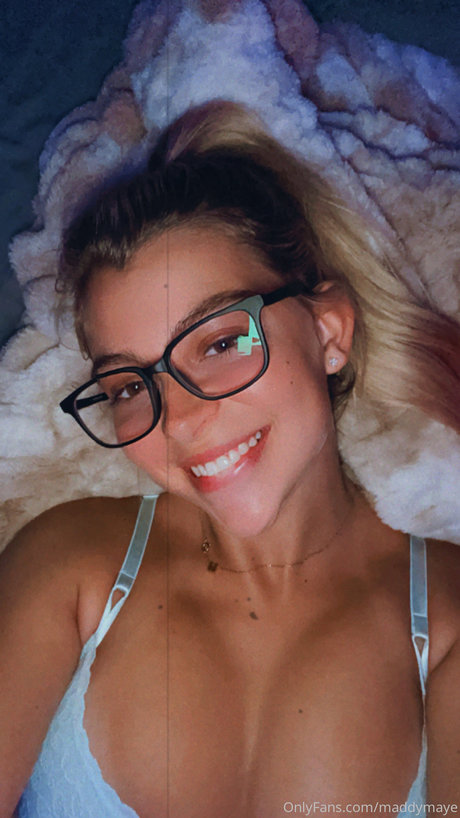 Maddy Maye erotische pornographische galerien