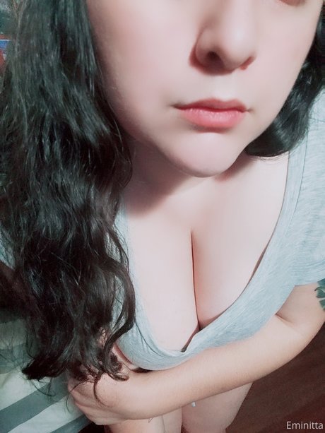 Eminitta hd nackte bild