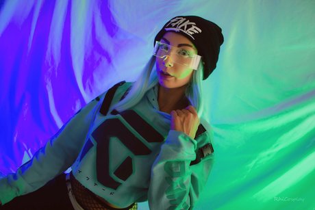 RhiCosplay model pornografische galerie