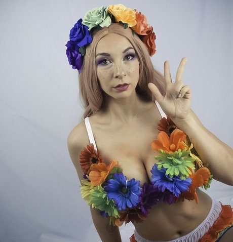 RhiCosplay model pornografische archiv