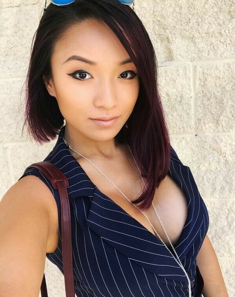 Simpalicety perfekte nackte bild